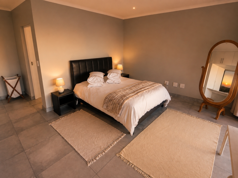 8 Bedroom Property for Sale in Myburgh Park Western Cape